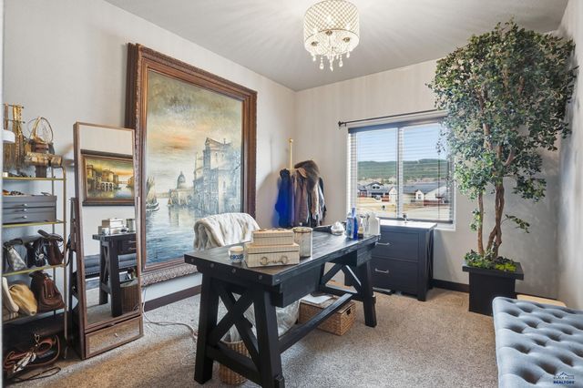 8064 STEAMBOAT CT, Summerset, SD 57718