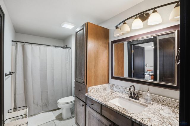 8064 STEAMBOAT CT, Summerset, SD 57718