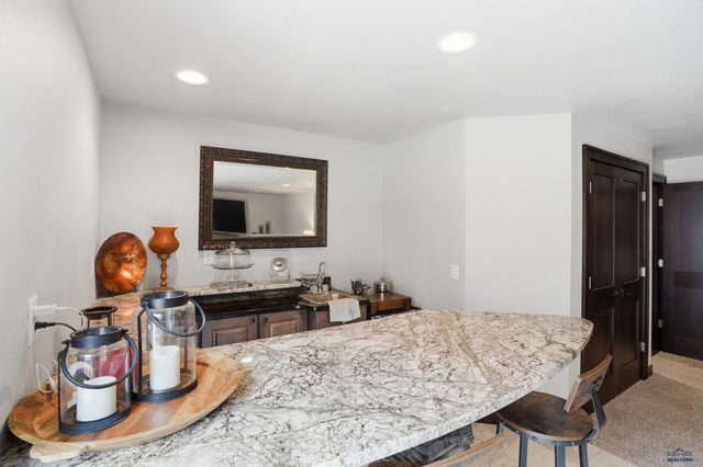 8064 STEAMBOAT CT, Summerset, SD 57718