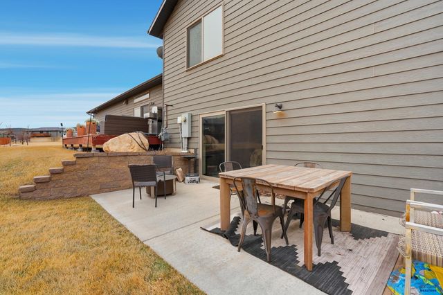 8064 STEAMBOAT CT, Summerset, SD 57718
