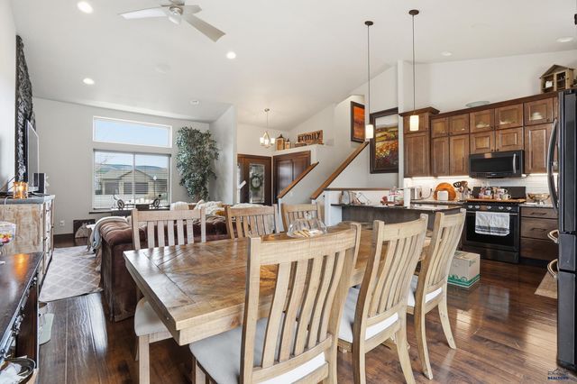 8064 STEAMBOAT CT, Summerset, SD 57718