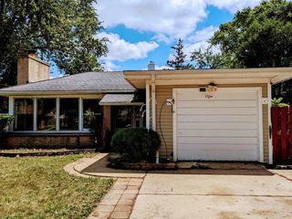1721 Maple Street, Des Plaines, IL 60018