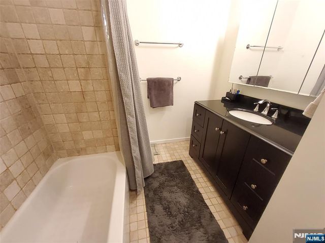 689 Luis Munoz Marin Boulevard 908, Jersey City, NJ 07310