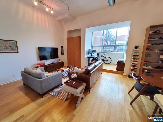689 Luis Munoz Marin Boulevard 908, Jersey City, NJ 07310