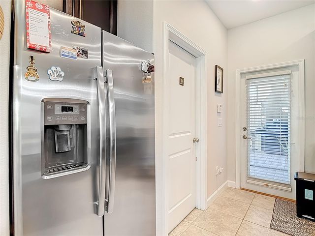 28599 TRANQUIL LAKE CIRCLE, Wesley Chapel, FL 33543