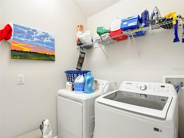 28599 TRANQUIL LAKE CIRCLE, Wesley Chapel, FL 33543