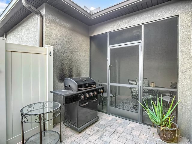 28599 TRANQUIL LAKE CIRCLE, Wesley Chapel, FL 33543