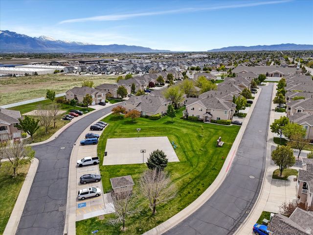 7359 S GERALEE LN, West Jordan, UT 84084
