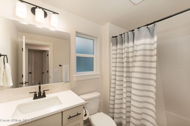 12842 N Bunchberry St, Hayden, ID 83835