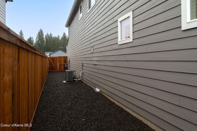 12842 N Bunchberry St, Hayden, ID 83835