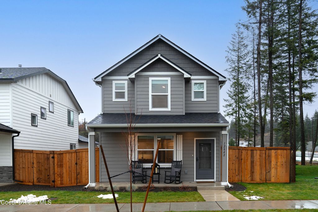 12842 N Bunchberry St, Hayden, ID 83835