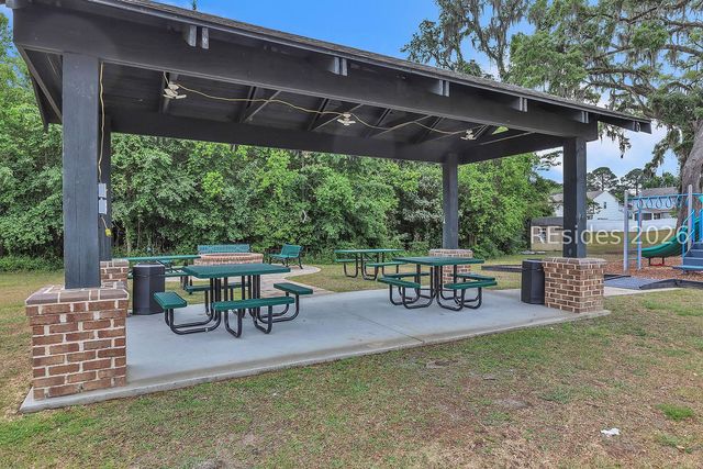 50 Keowee Ln, Beaufort, SC 29906