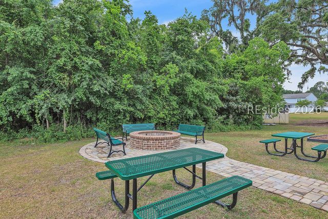 50 Keowee Ln, Beaufort, SC 29906