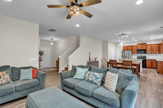 50 Keowee Ln, Beaufort, SC 29906