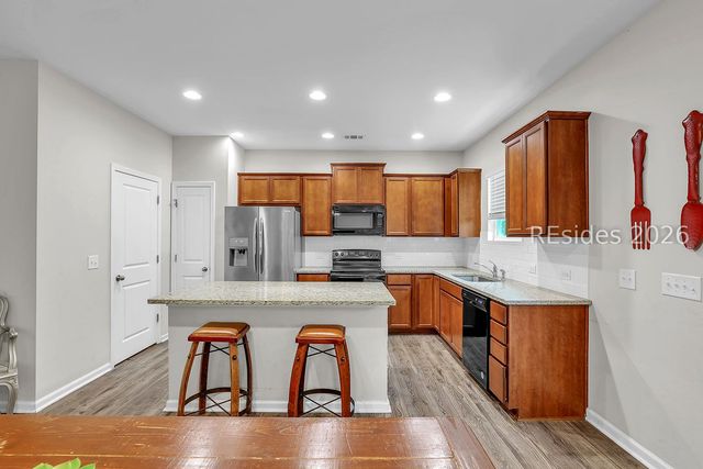 50 Keowee Ln, Beaufort, SC 29906