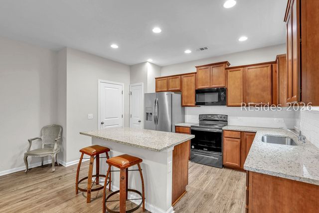 50 Keowee Ln, Beaufort, SC 29906