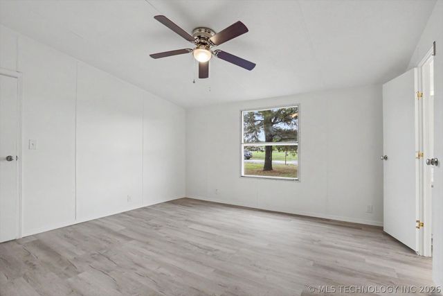 14042 S Crestview Road, Oologah, OK 74053