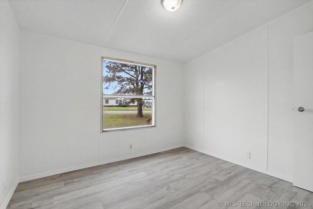 14042 S Crestview Road, Oologah, OK 74053