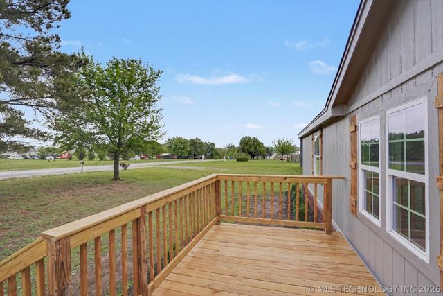 14042 S Crestview Road, Oologah, OK 74053