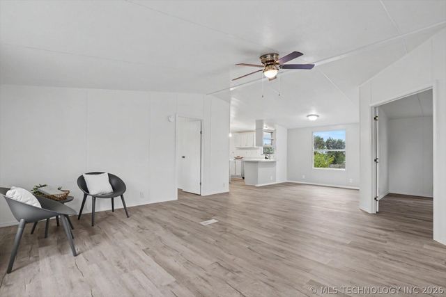 14042 S Crestview Road, Oologah, OK 74053