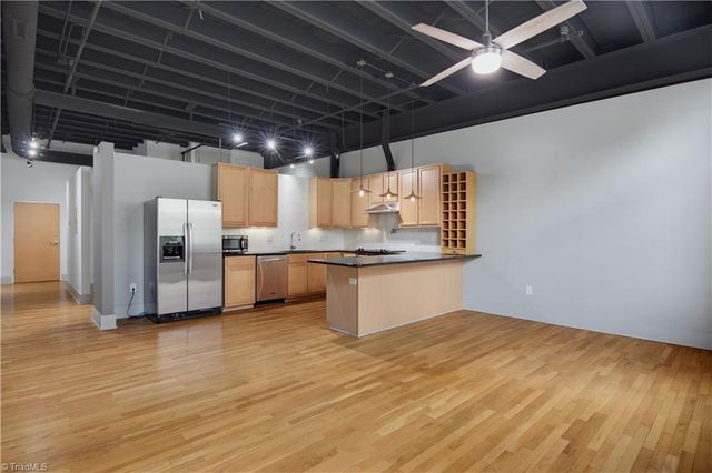 1 W 5th Street 302, Winston-salem, NC 27101