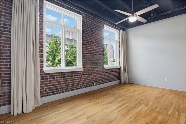1 W 5th Street 302, Winston-salem, NC 27101