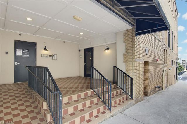 1 W 5th Street 302, Winston-salem, NC 27101
