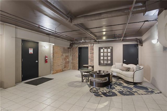 1 W 5th Street 302, Winston-salem, NC 27101