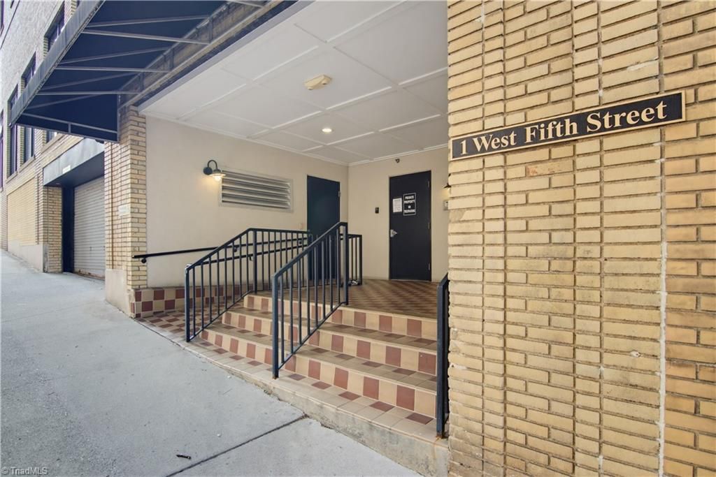 1 W 5th Street 302, Winston-salem, NC 27101