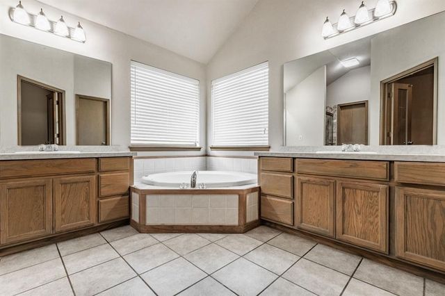 2209 SW 137th Place, Oklahoma City, OK 73170