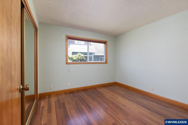 9215 Trout Pl, Gleneden Beach, OR 97388