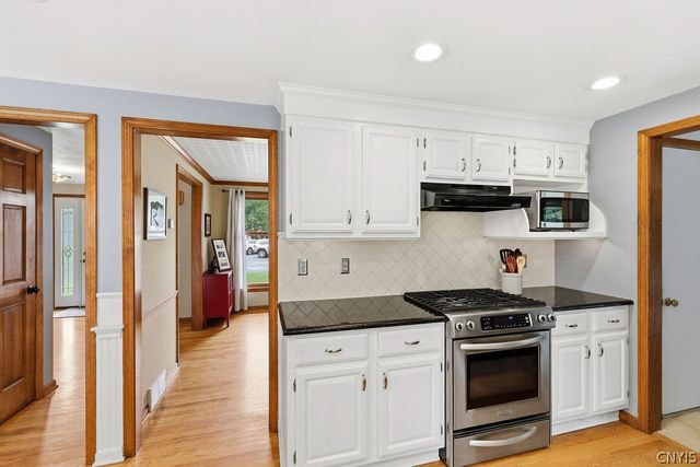 3736 Black Brant Drive, Clay, NY 13090