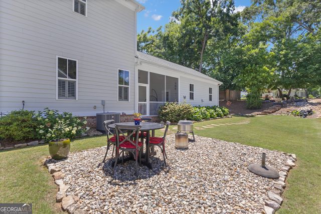 99 Middle Street, Senoia, GA 30276