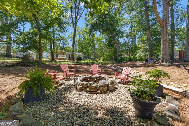 99 Middle Street, Senoia, GA 30276