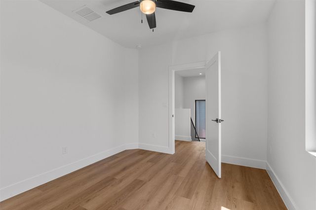 1402 Beckett ST 1A, Austin, TX 78757