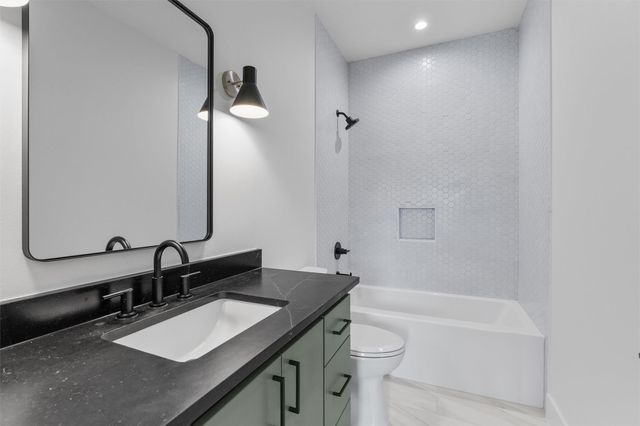 1402 Beckett ST 1A, Austin, TX 78757