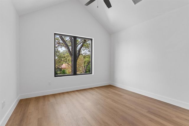 1402 Beckett ST 1A, Austin, TX 78757