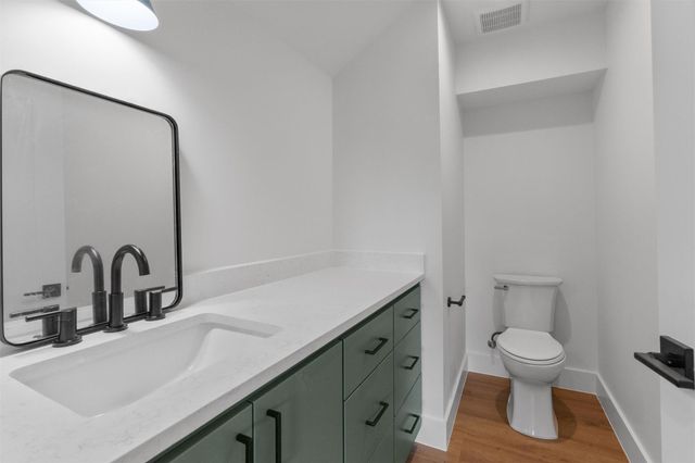1402 Beckett ST 1A, Austin, TX 78757
