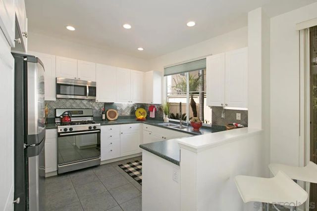 3081 W Canyon, San Diego, CA 92123