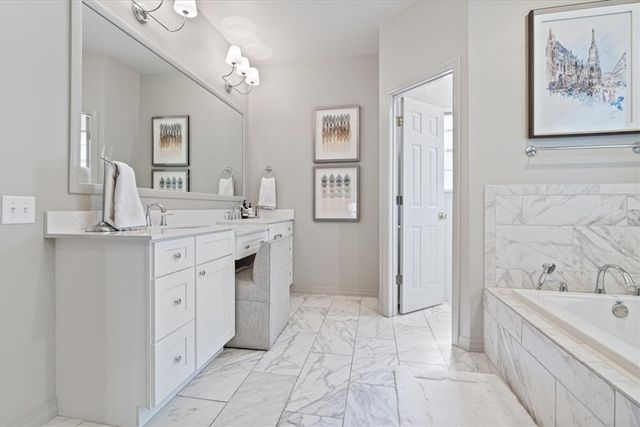 3285 E Piper Glen, Fayetteville, AR 72703