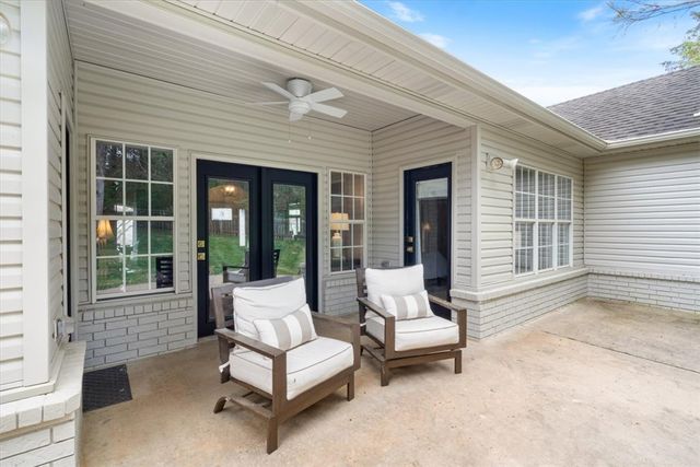 3285 E Piper Glen, Fayetteville, AR 72703