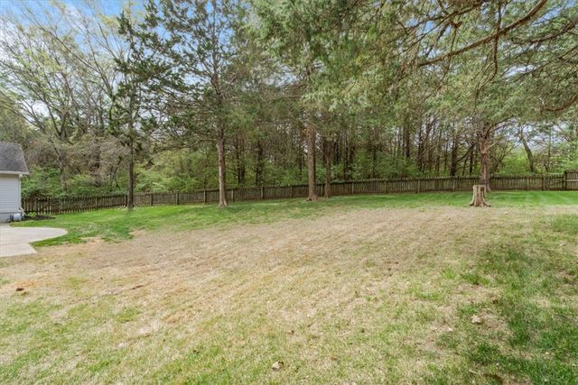3285 E Piper Glen, Fayetteville, AR 72703
