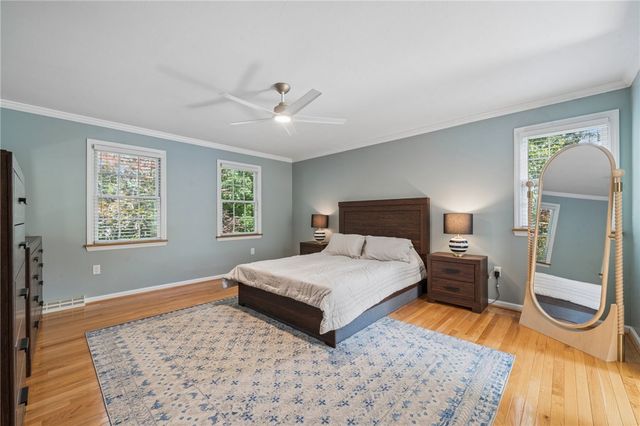 1115 Chaucer Dr, Unity Twp, PA 15601