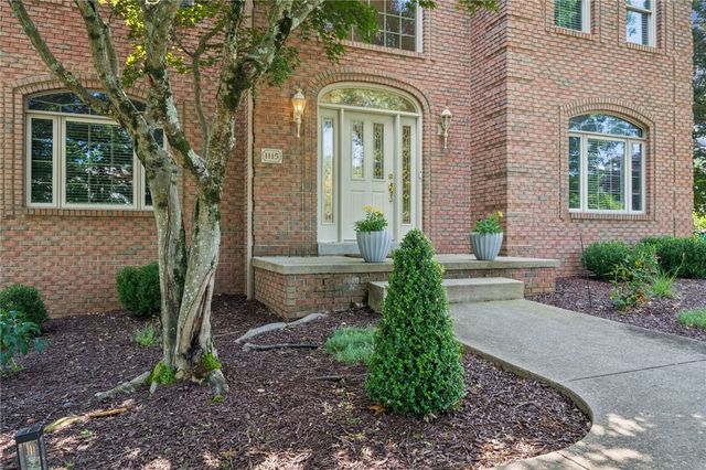 1115 Chaucer Dr, Unity Twp, PA 15601