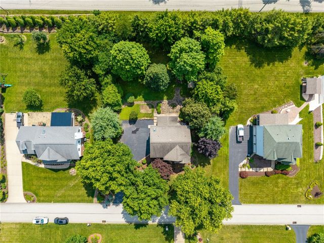 1115 Chaucer Dr, Unity Twp, PA 15601