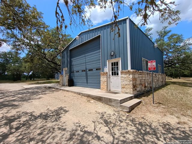 1401 Dezarae 4, San Antonio, TX 78253