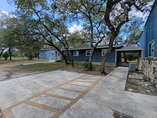 1401 Dezarae 4, San Antonio, TX 78253