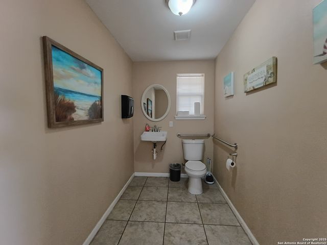 1401 Dezarae 4, San Antonio, TX 78253