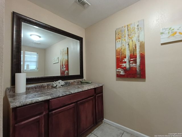 1401 Dezarae 4, San Antonio, TX 78253