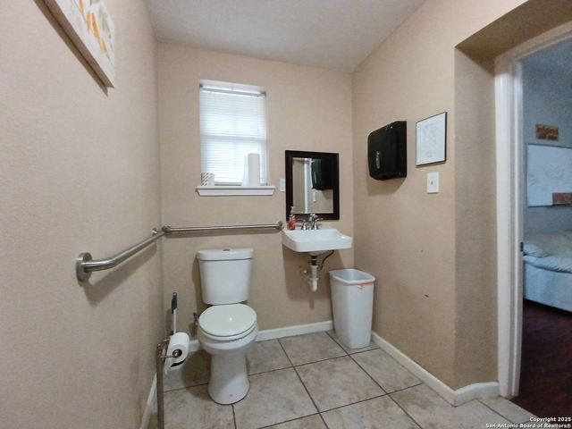 1401 Dezarae 4, San Antonio, TX 78253
